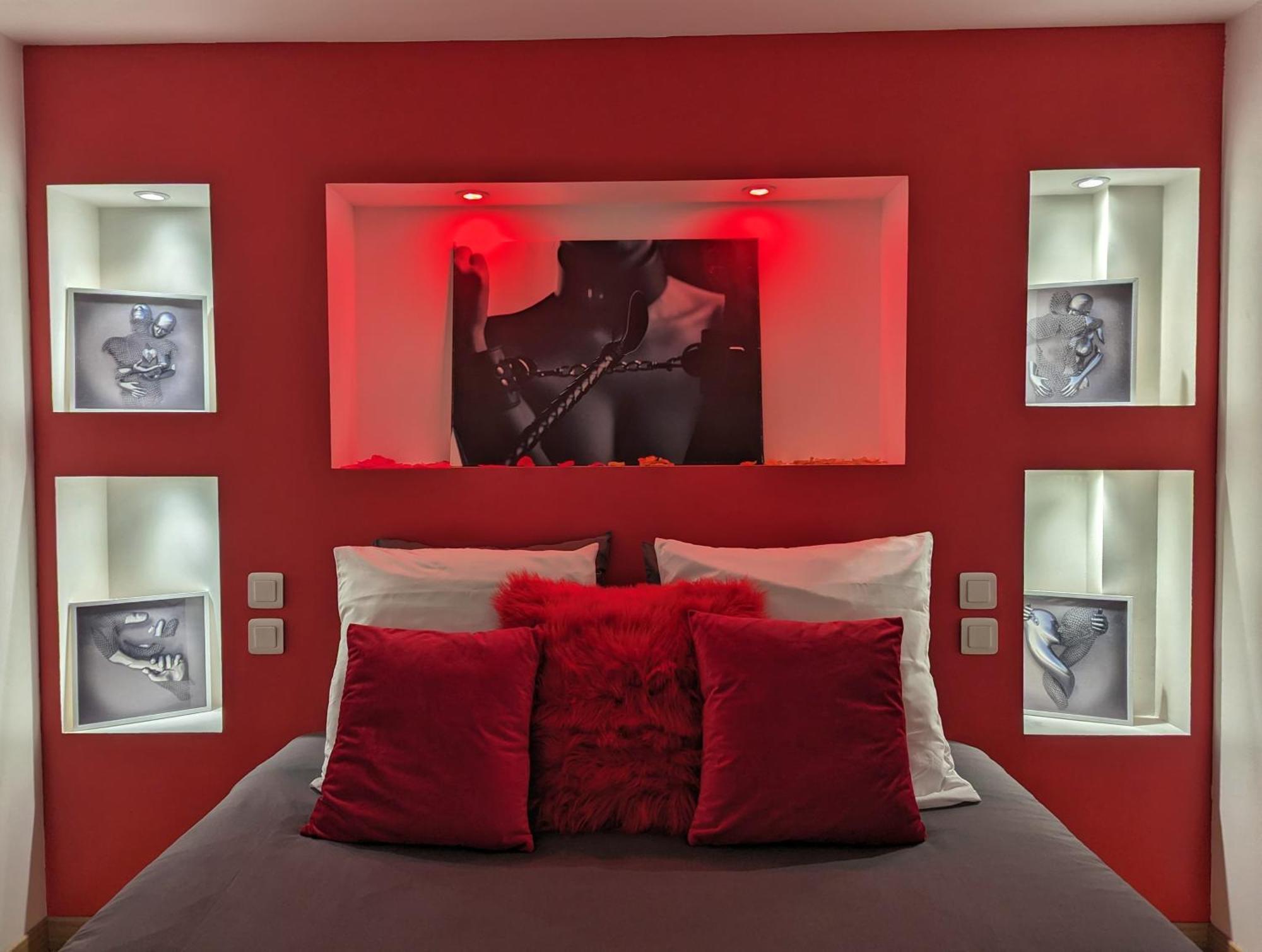 Dark Room Perpignan Aux 50 Nuances Jacuzzi Prive Villeneuve-de-la-Raho エクステリア 写真